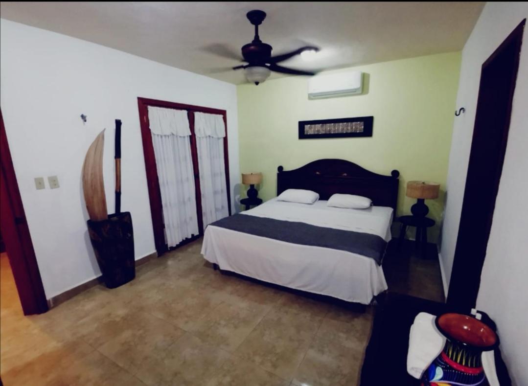 Hacienda Valentina Hotel Playa del Carmen Buitenkant foto